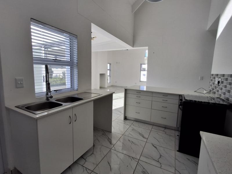 2 Bedroom Property for Sale in Lampiesbaai Western Cape
